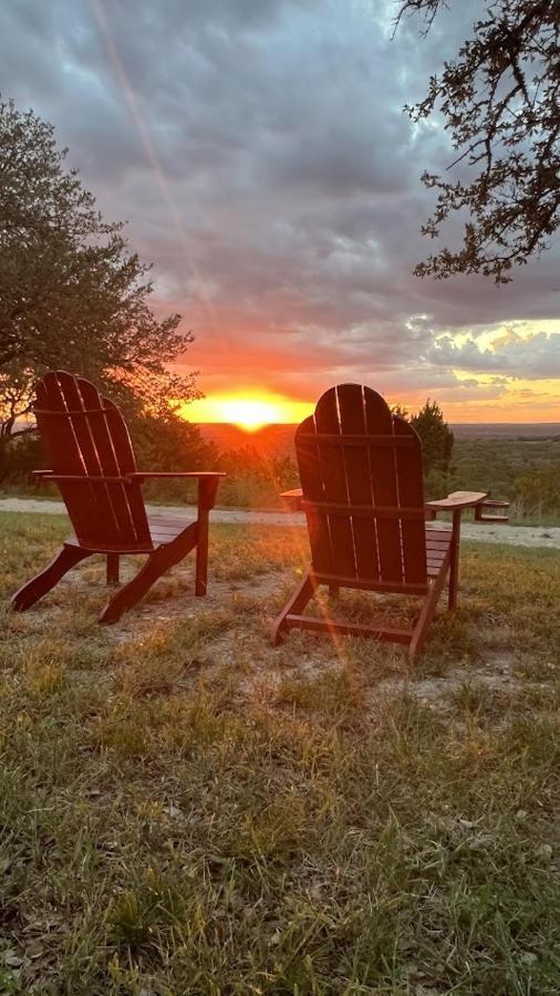Hill Country Highland'S Bluebonnet Cottage Marble Falls Buitenkant foto