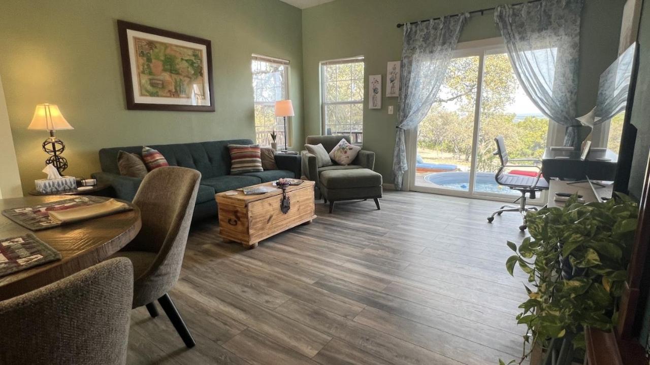 Hill Country Highland'S Bluebonnet Cottage Marble Falls Buitenkant foto